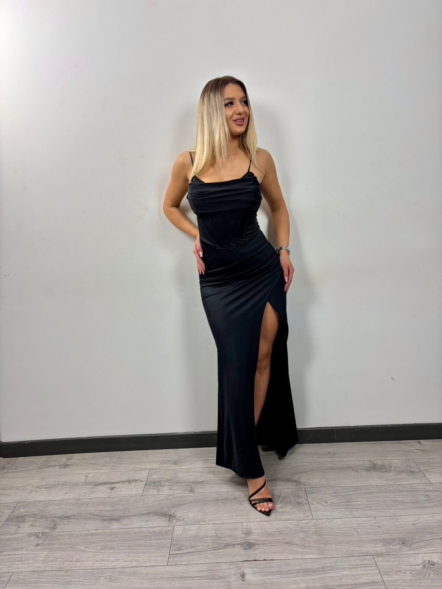 Rochita cu corset eleganta